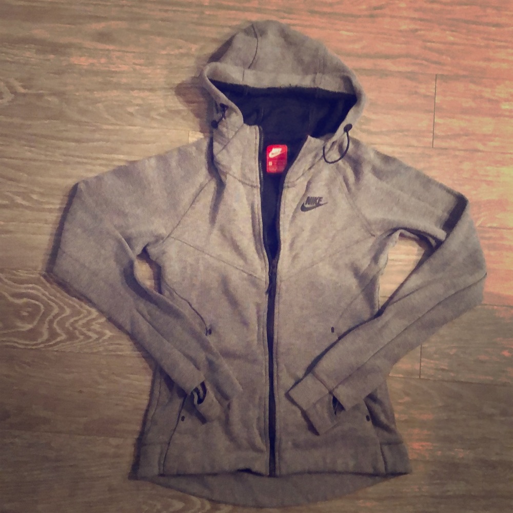 Nike zip up with thumb holes